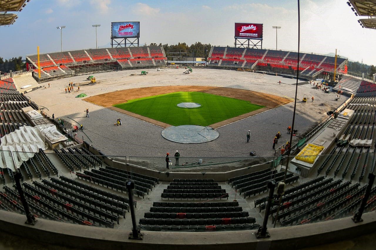Así luce el avance del nuevo estadio de béisbol que se inaugurará en abril de este año en la Ciudad de México, casa del equipo local Diablos Rojos y se hace un anuncio importante al respecto.