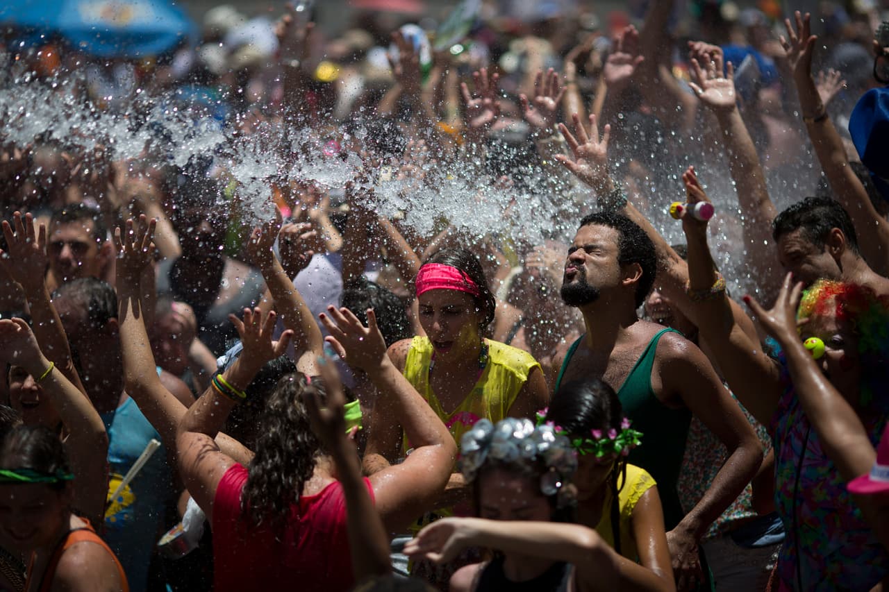 Solo una de cada cuatro personas contagiadas desarrolla los síntomas del zika, que suele tener una duración máxima de una semana, aunque los dolores musculares pueden persistir hasta por un mes.