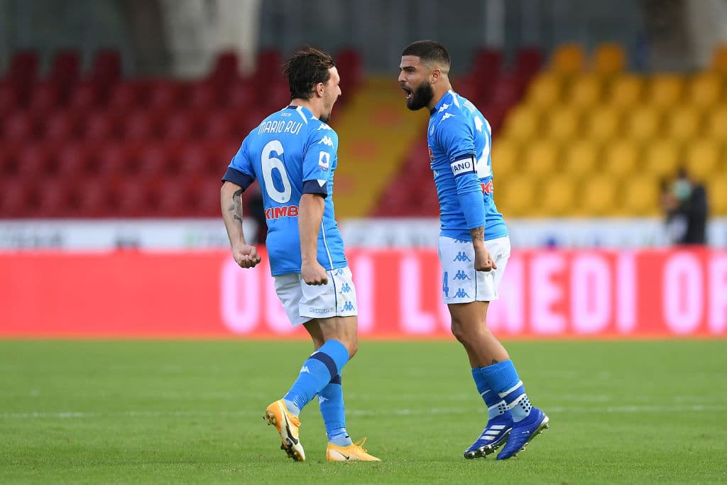 Benevento y Napoli se midieron pero los de San Paolo se llevan la victoria 2-1. Los hermanos Insigne brillaron y cada uno anotó para su equipo, pero el gol de la diferencia lo hace Andrea Petarga al minuto 67. El mexicano Hirving Lozano tuvo 58 minutos en la cancha durante la sexta jornada de la Serie A.