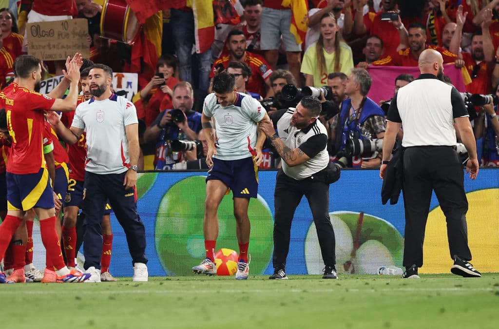 Álvaro Morata tranquiliza a todos y asegura que solo sufrió un golpe