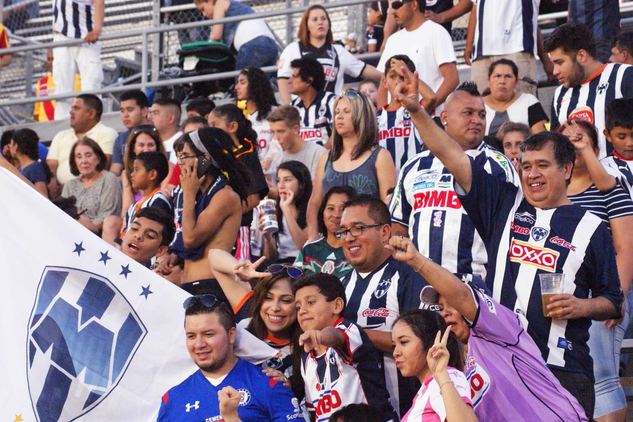 Aficionados al fútbol mexicano disfrutaron del encuentro en Austin.