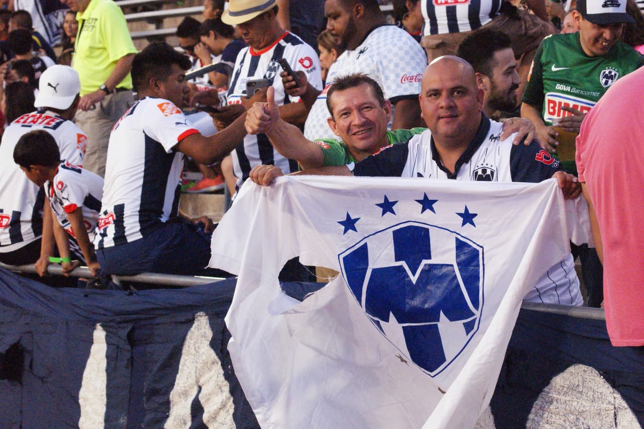 Aficionados al fútbol mexicano disfrutaron del encuentro en Austin.