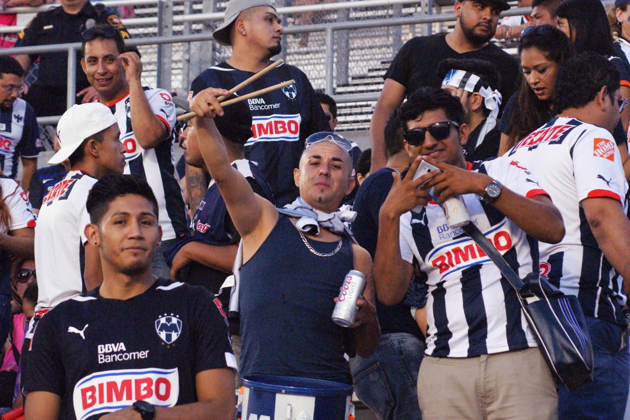 Aficionados al fútbol mexicano disfrutaron del encuentro en Austin.
