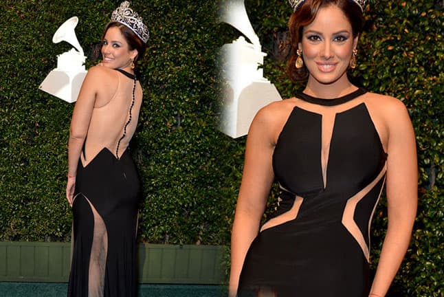 La ex reina de NBL, Aleyda Ortiz también mostró pierna, silueta espalda y un poco de escote con ese vestido.