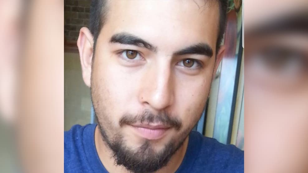 <b><a href="https://www.univision.com/houston/kxln/manifestantes-piden-justicia-por-la-muerte-del-joven-hispano-john-hernandez-video">7 de junio</a></b>: Familiares de John Hernández, apoyados por miembros de la comunidad y activistas, iniciaron un movimiento ciudadano que presionó a las autoridades para que se enjuiciara a la oficial Chauna Thompson y a su esposo Terry Bryan Thompson.