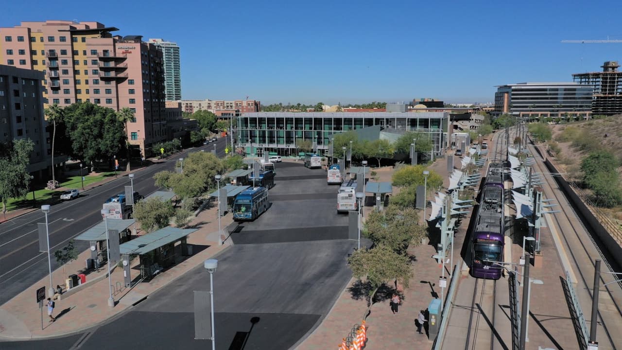 La ciudad de Tempe y Phoenix también regresaron a la medida de exigir el uso de máscaras en sus instalaciones ante el incremento de los casos de covid en el condado Maricopa.