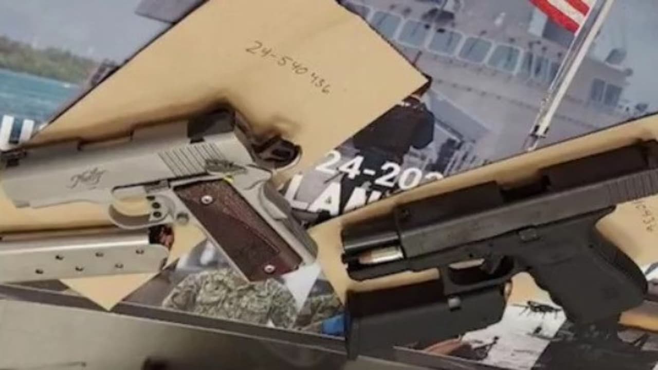 Detienen a estudiante de 15 años con dos armas en su mochila; padres exigen más seguridad