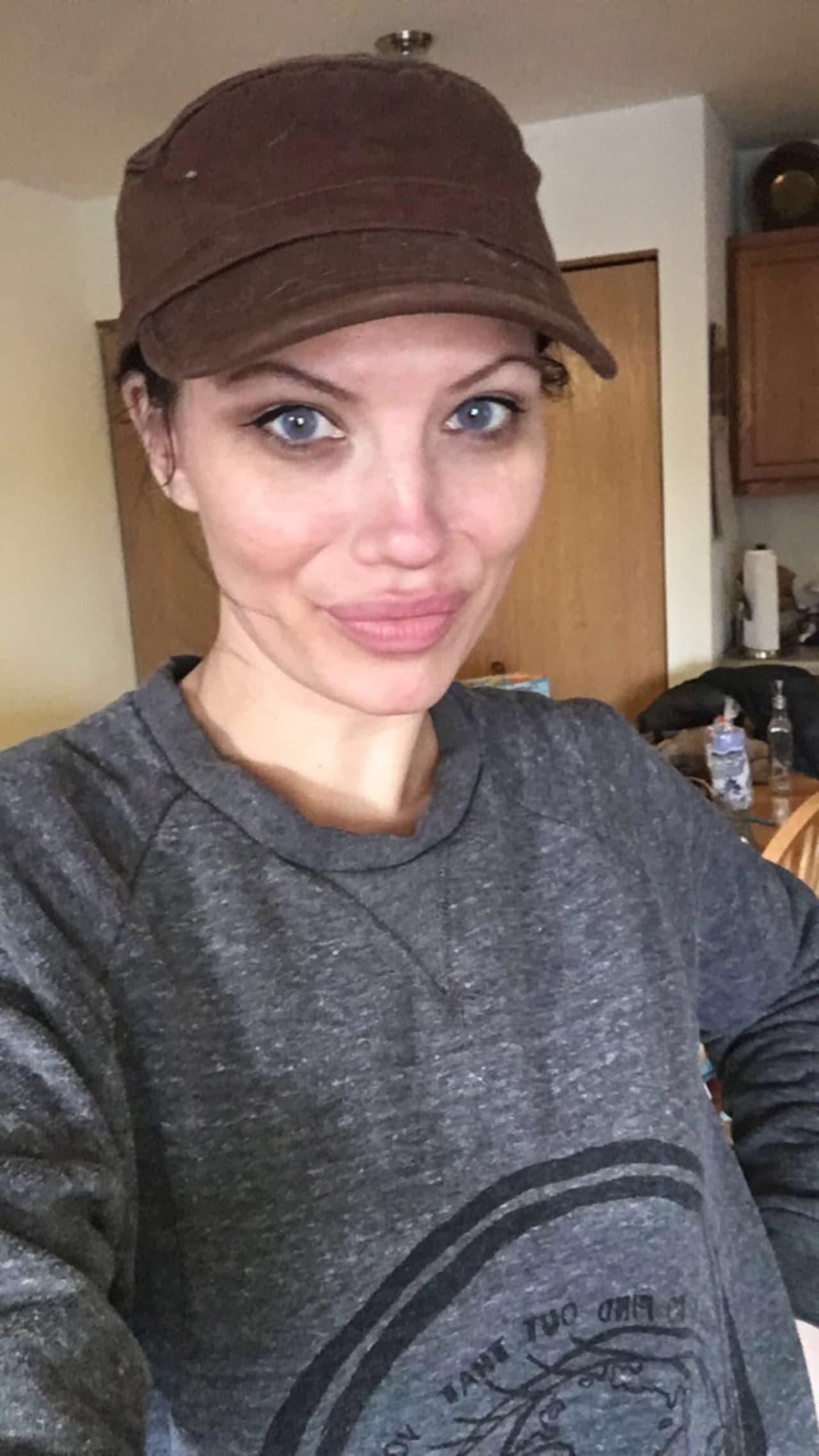 Baizen tiene los mismos prominentes pómulos y labios de la actriz ganadora del Oscar.