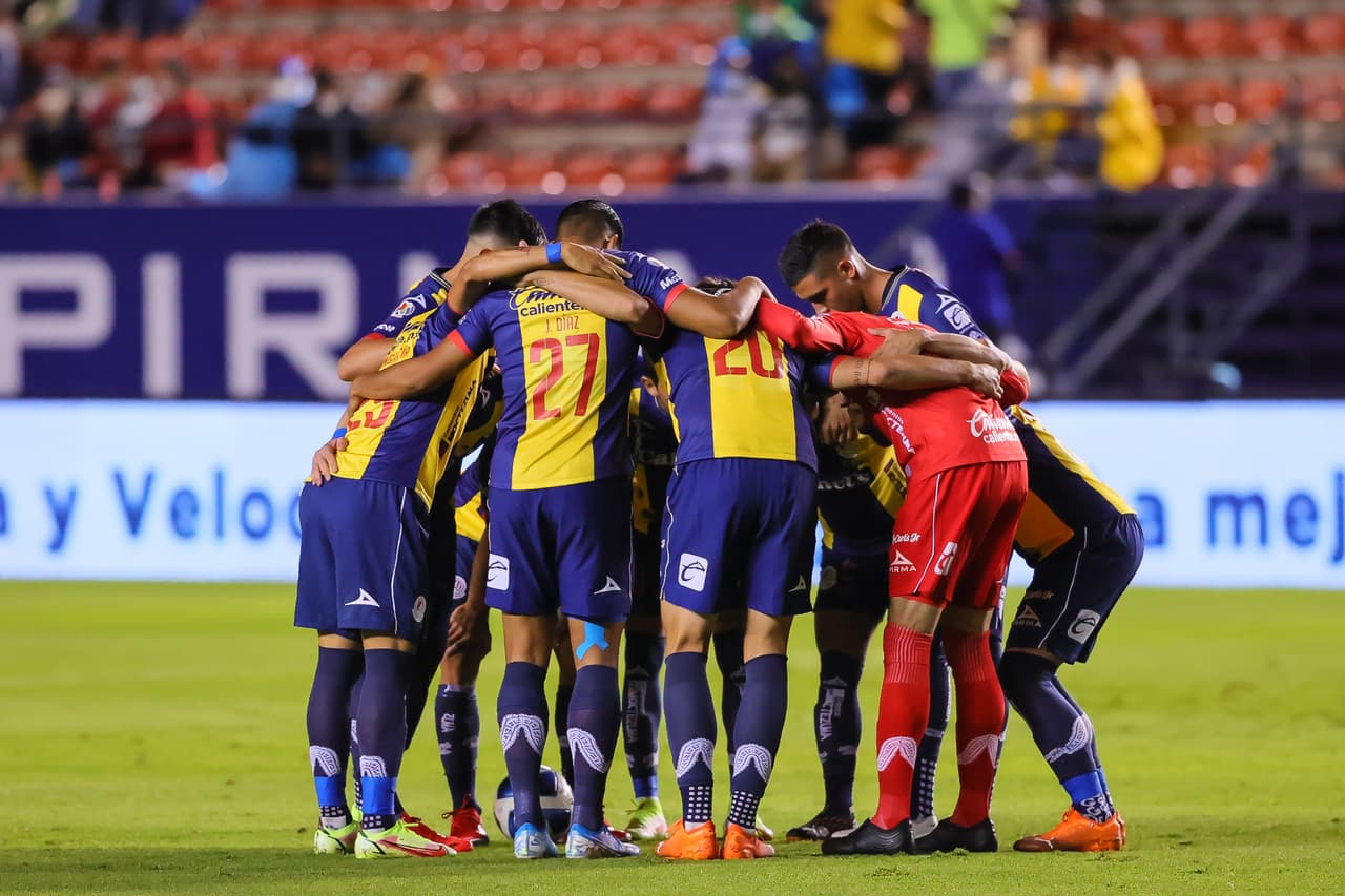 Cruz Azul y Atlético de San Luis tuvieron claras opciones de gol pero ‘Trapito’ Barovero y Sebastián Jurado bajaron la ‘cortina’ para mantener el empate que al final finiquitaron en el marco de la Jornada 6 del Grita México A21.