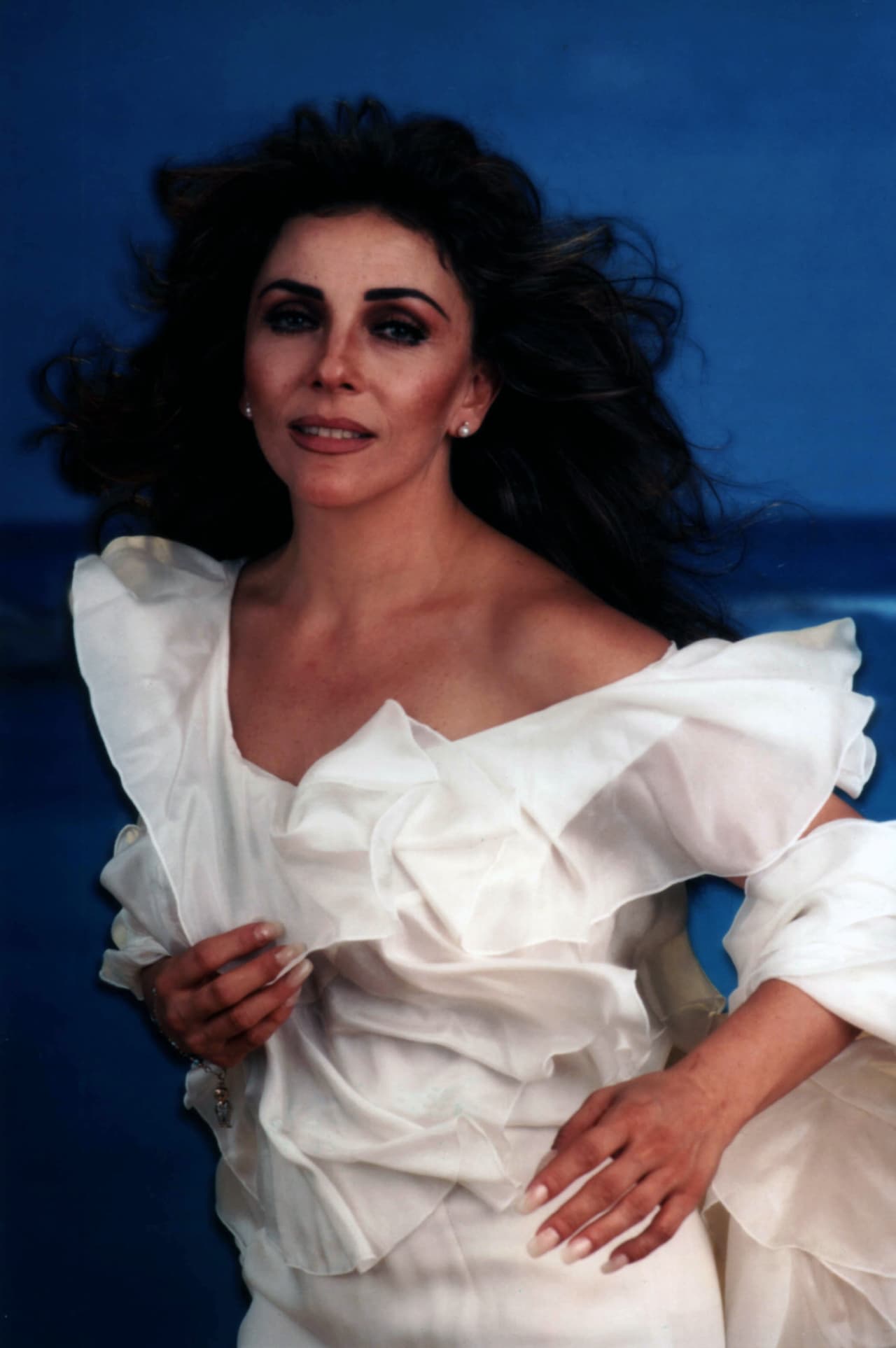 Según la versión de la conductora de 'Montse & Joe', Verónica Castro se contradecía en sus respuestas. Primero decía que habían sido cuatro delincuentes y luego dos.
<br>