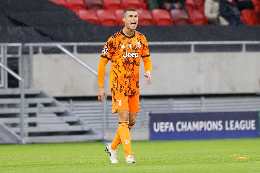 Con su gol frente al Dynamo de Kiev, Cristiano se convirtió en el cuarto jugador en la historia en marcar 750 de goles o más.
<br>