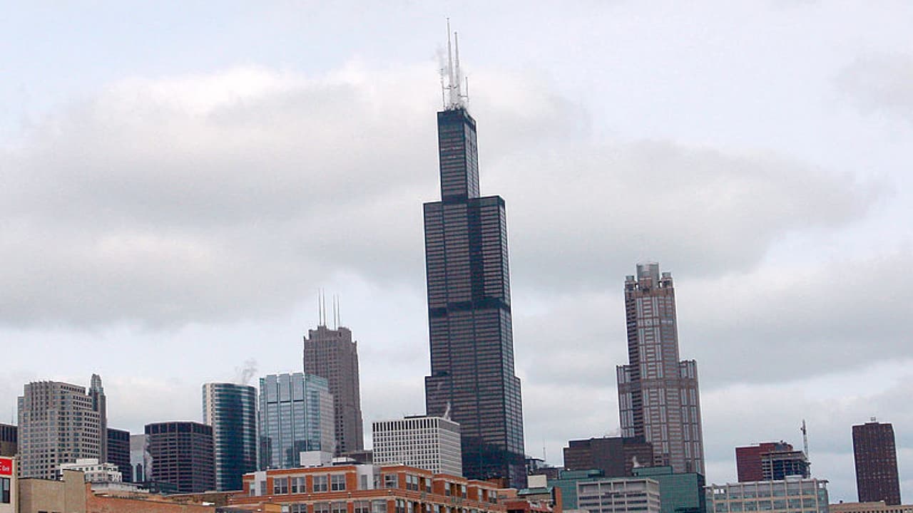 Tormenta se retira durante la mañana del miércoles, aunque Chicago podría darle la bienvenida al 2021 bajo más nieve