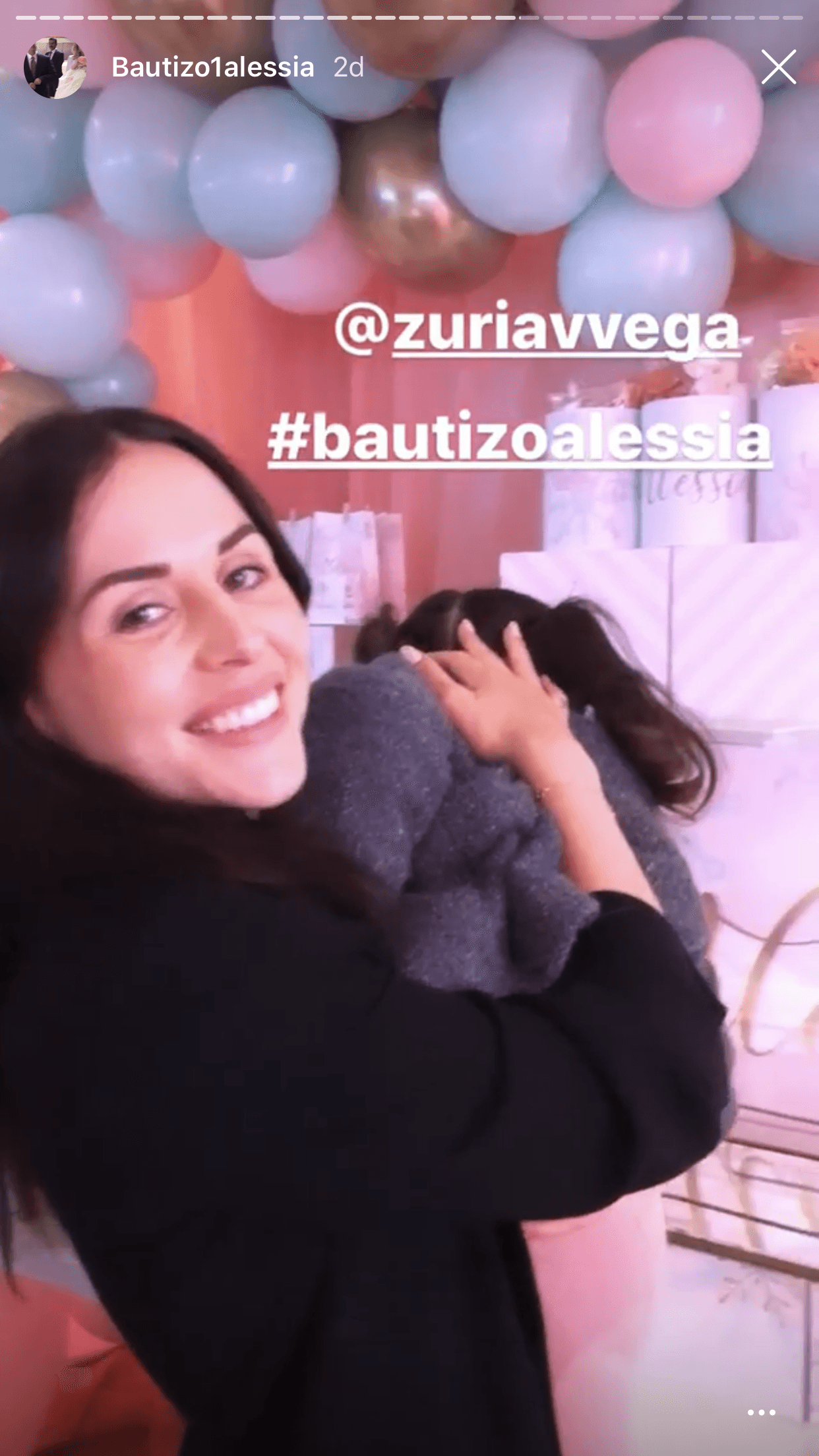 Al igual que Zuria Vega, quien llevó a su hija de dos años
<b> <a href="https://www.univision.com/entretenimiento/lua-hija-de-zuria-vega-ve-por-primera-vez-la-nieve-y-su-reaccion-derrite-de-ternura-fotos" target="_blank">Lúa Guerra Vega. </a></b>