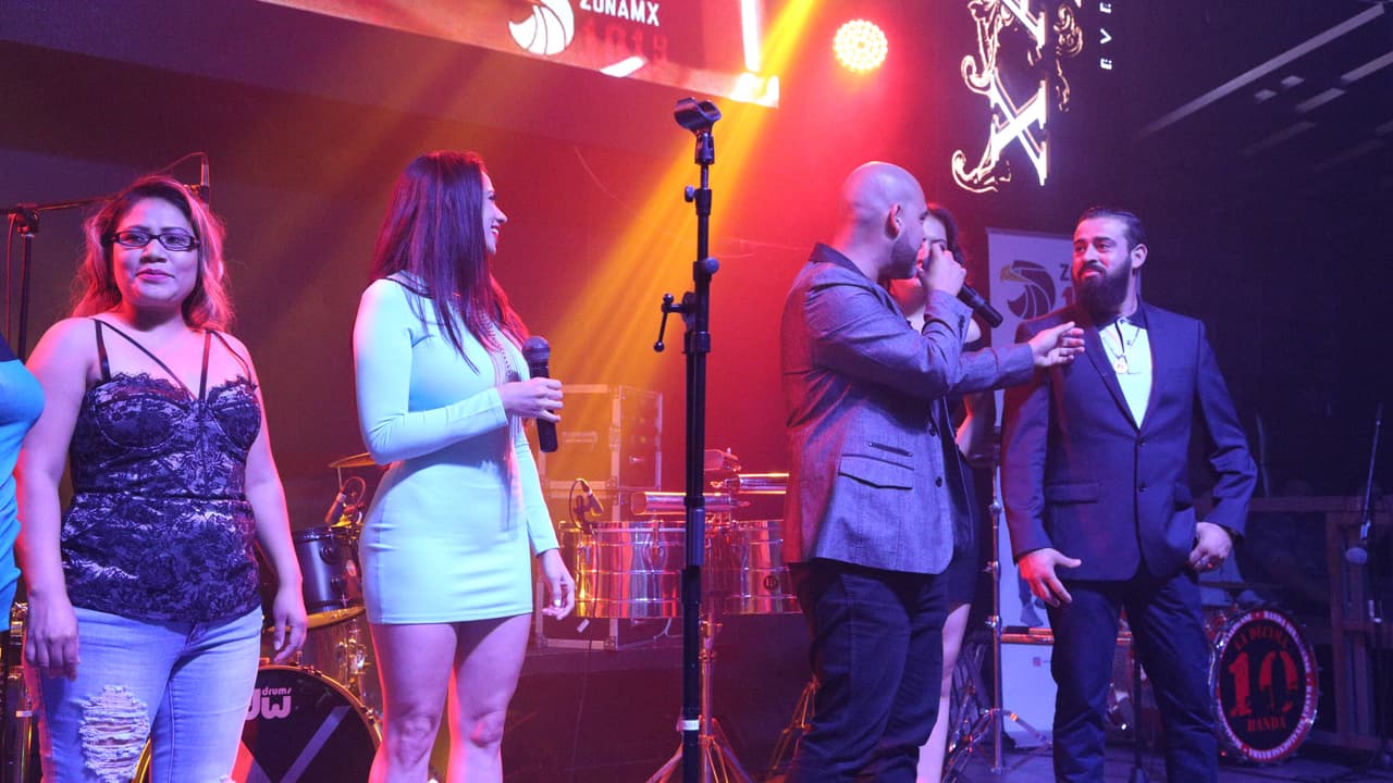 Una noche inolvidable con Raúl 'El Pelón', Carla Medrano y El Feo en Xalos Event Center.