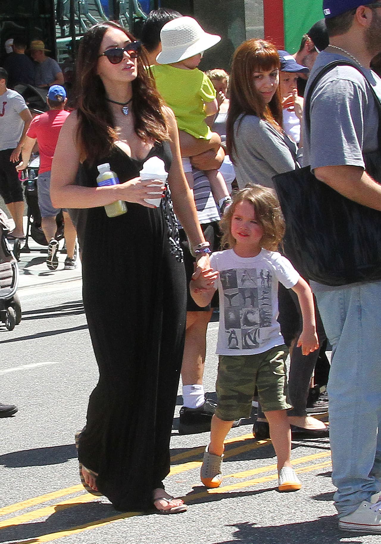 La pancita de Megan luce divina.