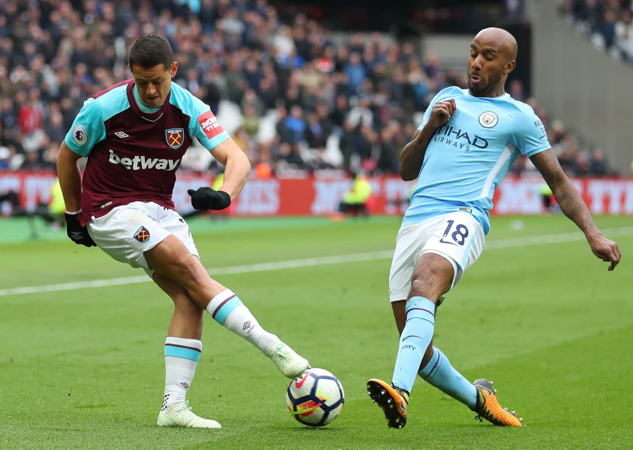 Ya con el resultado en contra, Moyes le dio ingreso a Javier 'Chicharito' Hernández en el minuto 66 por Manu Lanzini. Muy poco tiempo para el mexicano, que en las últimas tres jornadas se jugarán finales con el West Ham.