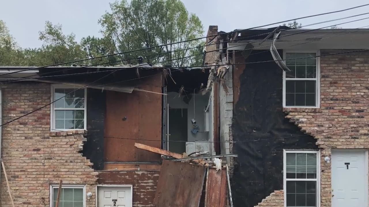 Confirman dos muertos tras estrellarse avioneta en el condado de Dekalb