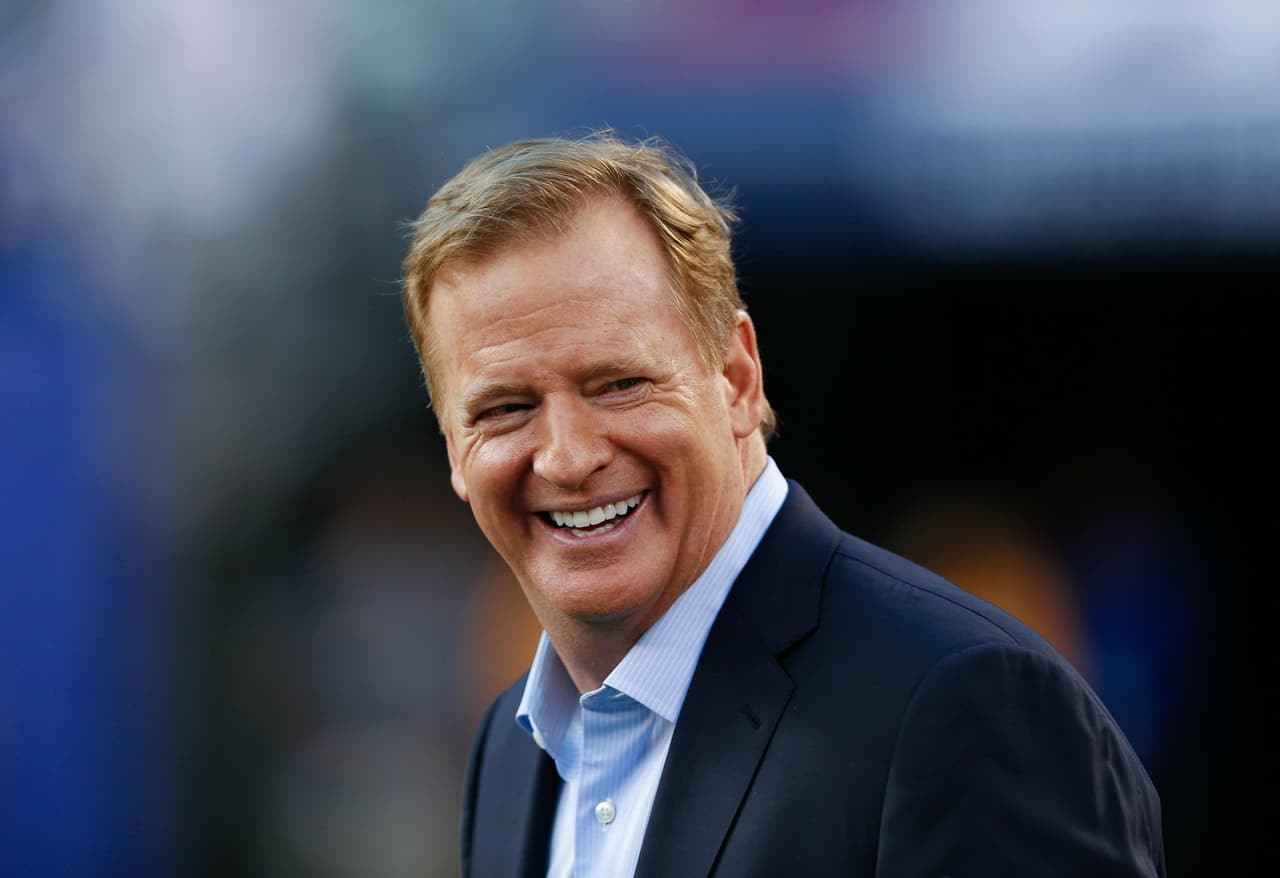Comisionado Goodell muy sorprendido por la respuesta en el Bills-Jaguars por internet