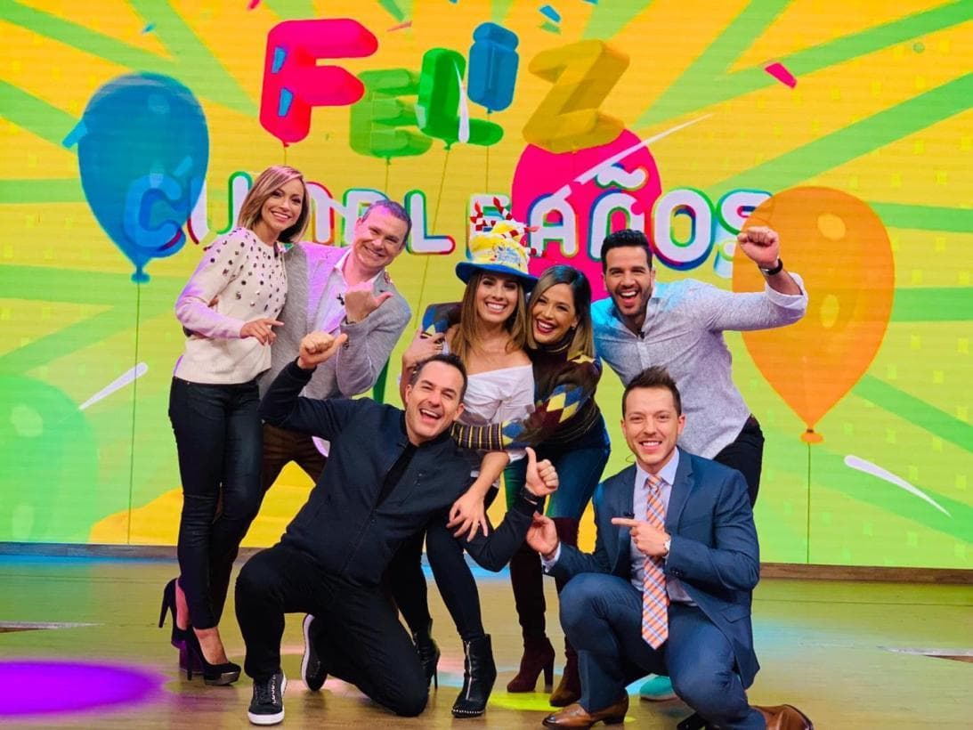 No podía faltar que en este día especial, sus amigos y compañeros del show le desearan un año más de felicidad y se manifestaron en su cuenta de Instagram.