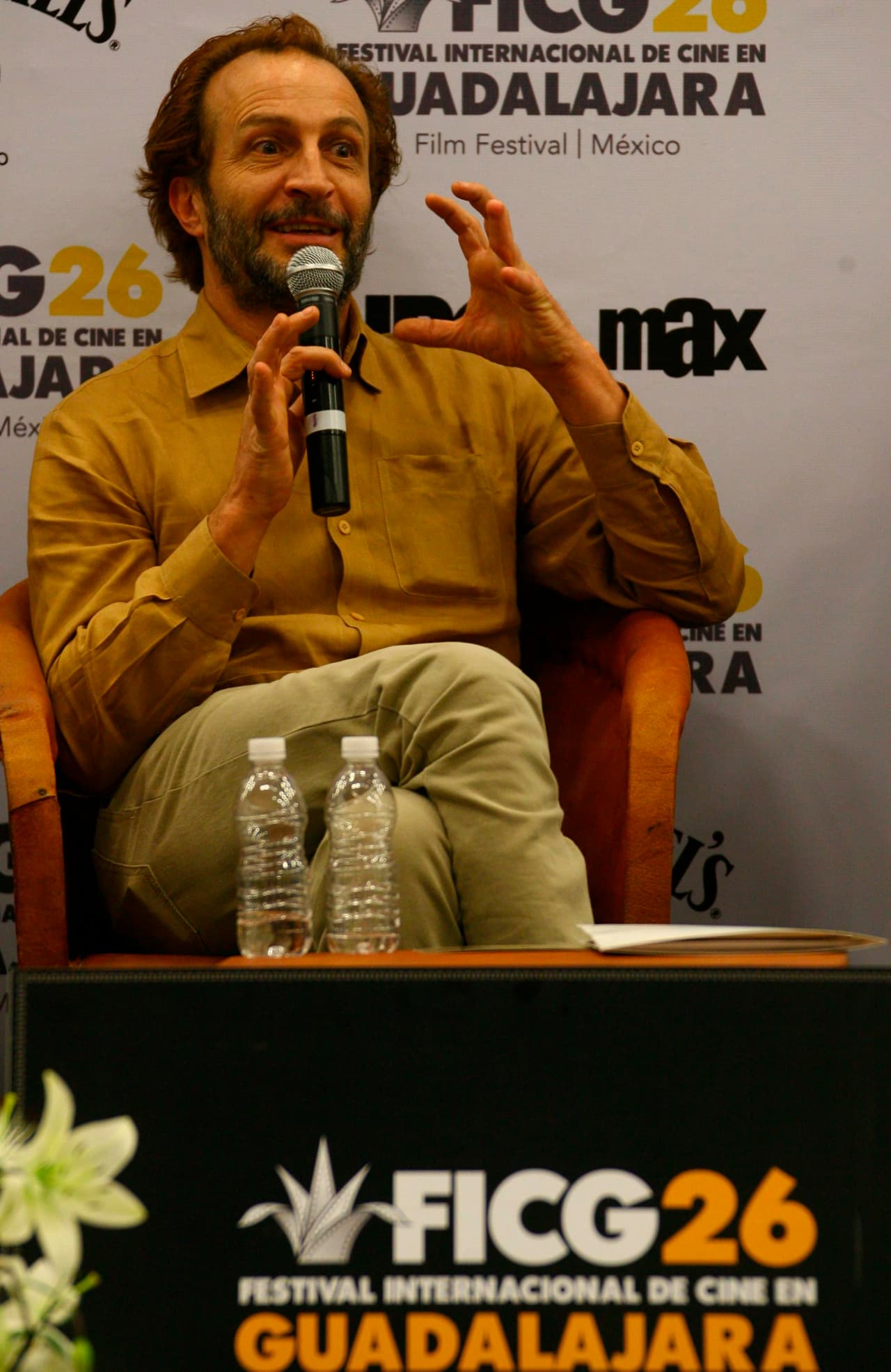 Aquí personaje se llama Félix Domingo, y es uno de los miembros más importantes en el equipo de Los Cuervos de Nuevo Toledo.