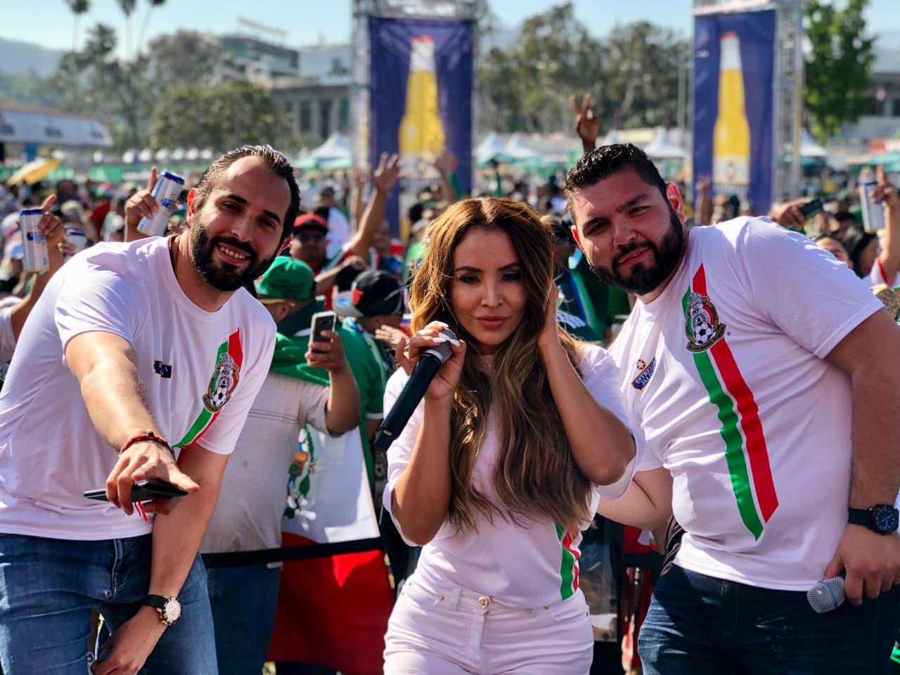 Ni los candentes rayos del sol detuvieorn a los locutores de
<b>El Free-guey show</b> para disfrutar del 'Memorial Day' junto a sus radioescuchas.