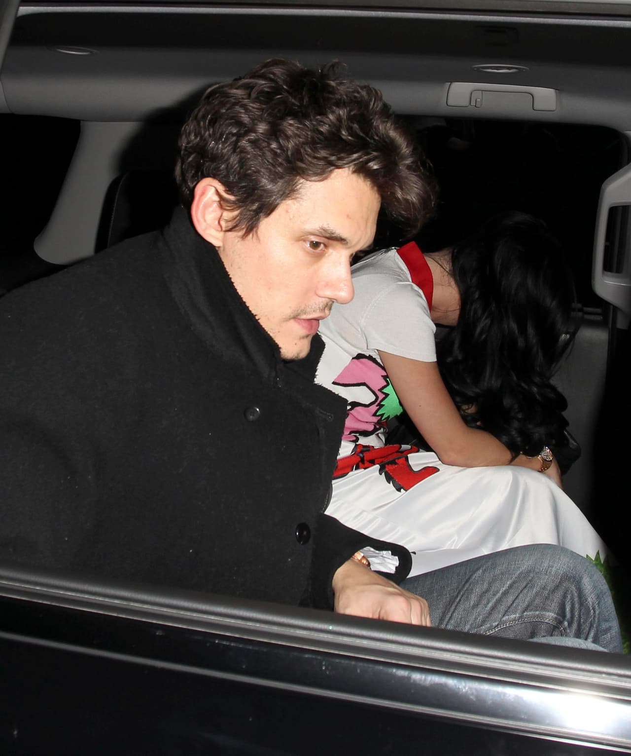 Pero ninguno de los dos quería ser captado por las cámaras y así reaccionaron cuando los descubrieron.