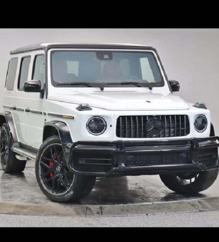 Se trata de una lujosa camioneta cuyo modelo 2023
<b>ronda los 365 mil dólares</b>. No queda claro si la que ella recibió es la más reciente.
<br>