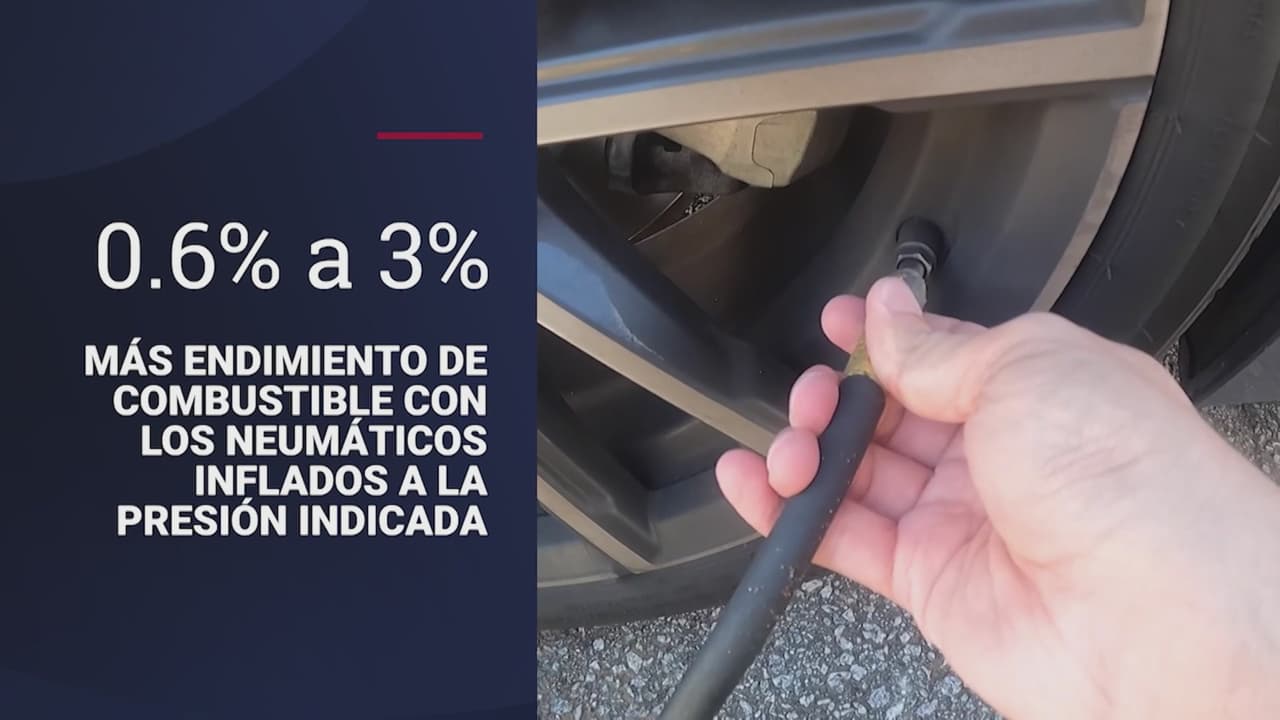El Departamento de Energía de Estados Unidos indica que puede mejorar el rendimiento del combustible entre 0.6% y 3.0% si mantiene sus neumáticos inflados a la presión indicada. Si sus llantas no tienen presión establecida, empezará a perder 0.2% del rendimiento por cada medida de presión por debajo de lo recomendado.