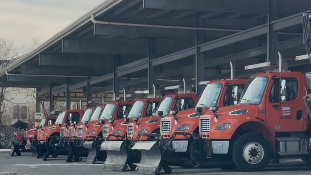 Washington y condados vecinos activan plan vial ante tormenta invernal prevista para el fin de semana