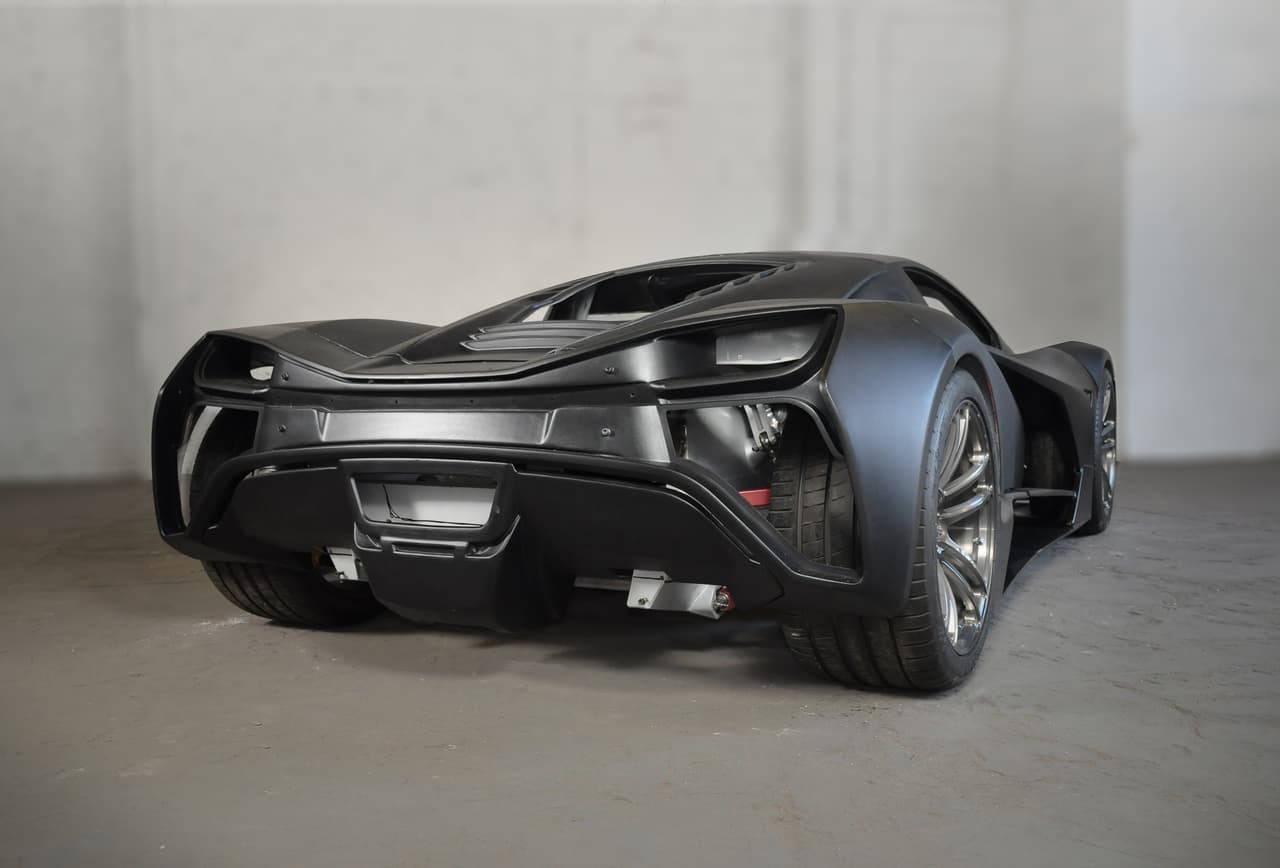 El producto final se encuentra en proceso. Por ahora solo vemos imágenes del prototipo, llamado ‘Dogo 001’ por el perro argentino conocido por su valentía y protección.