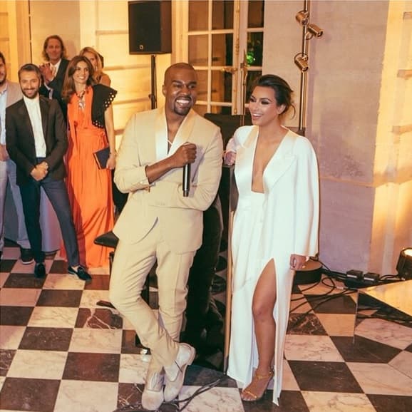 Kanye y Kim se han vuelto una pareja perfecta y admirable por todas las cosas que hacen juntos.