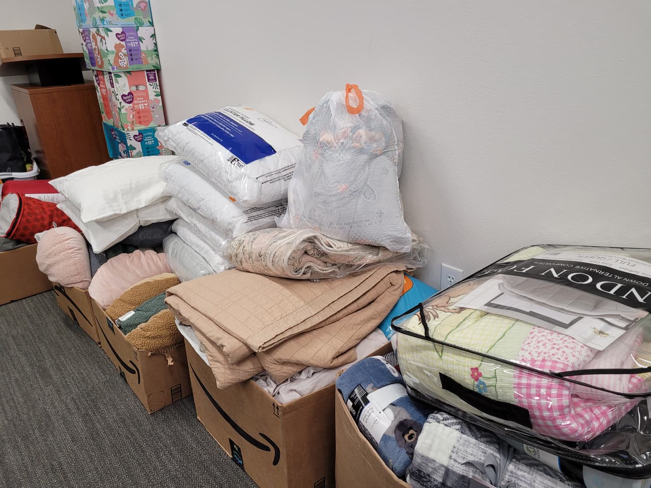 Según el distrito la comunidad ha respondido rápido para ayudar a los más afectados.