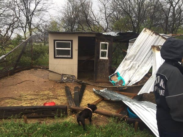 Además de granizo, inundaciones repentinas, rayos y caos vial