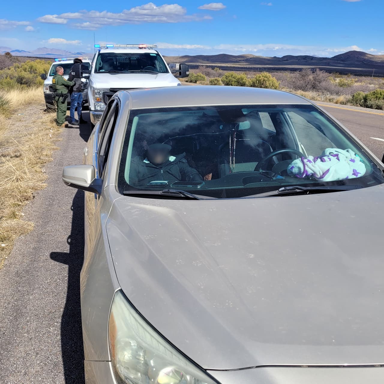 Esta semana, un agente de la estación Willcox detuvo un sedán en la I-10. A bordo iban dos ciudadanos estadounidenses de solo 16 años.