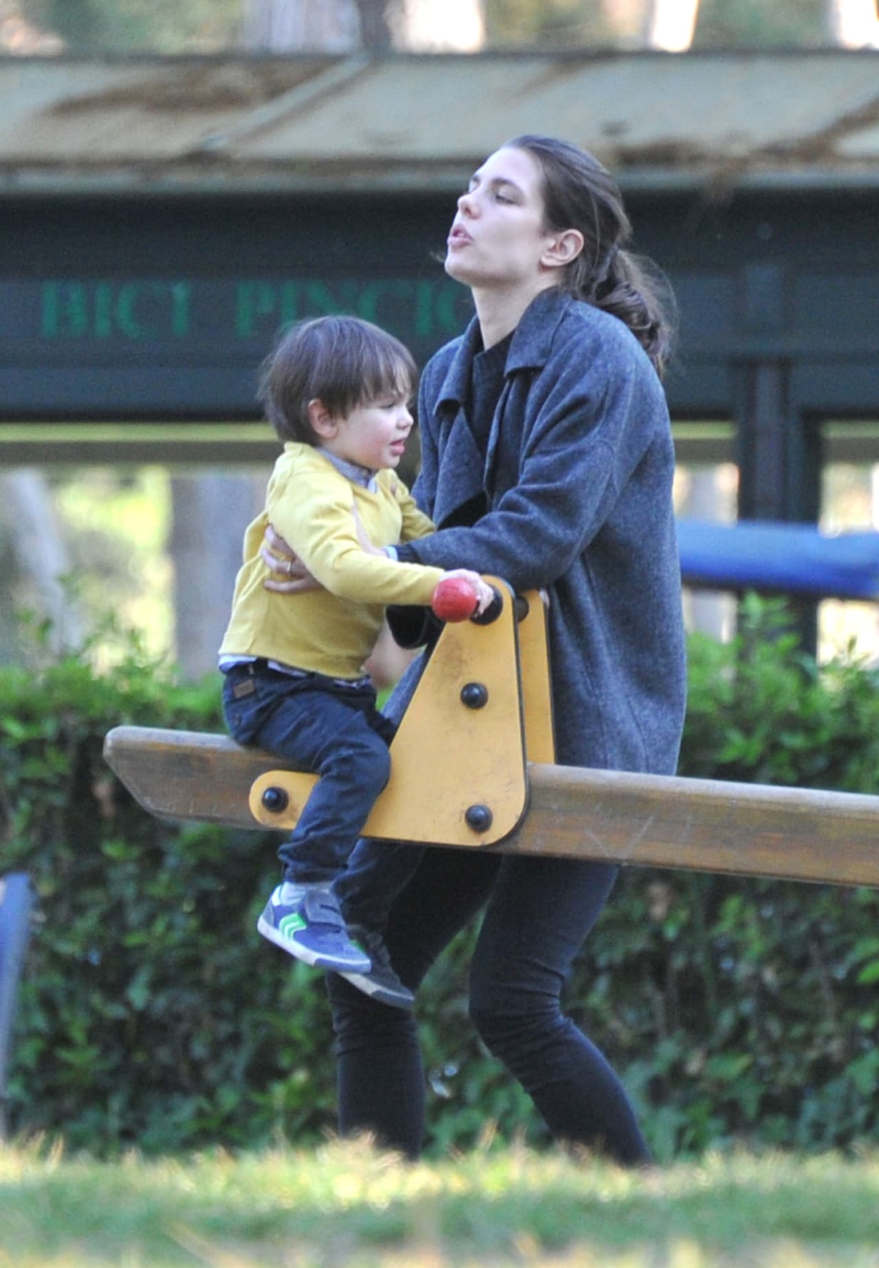 Es una mami muy dulce y dedicada.