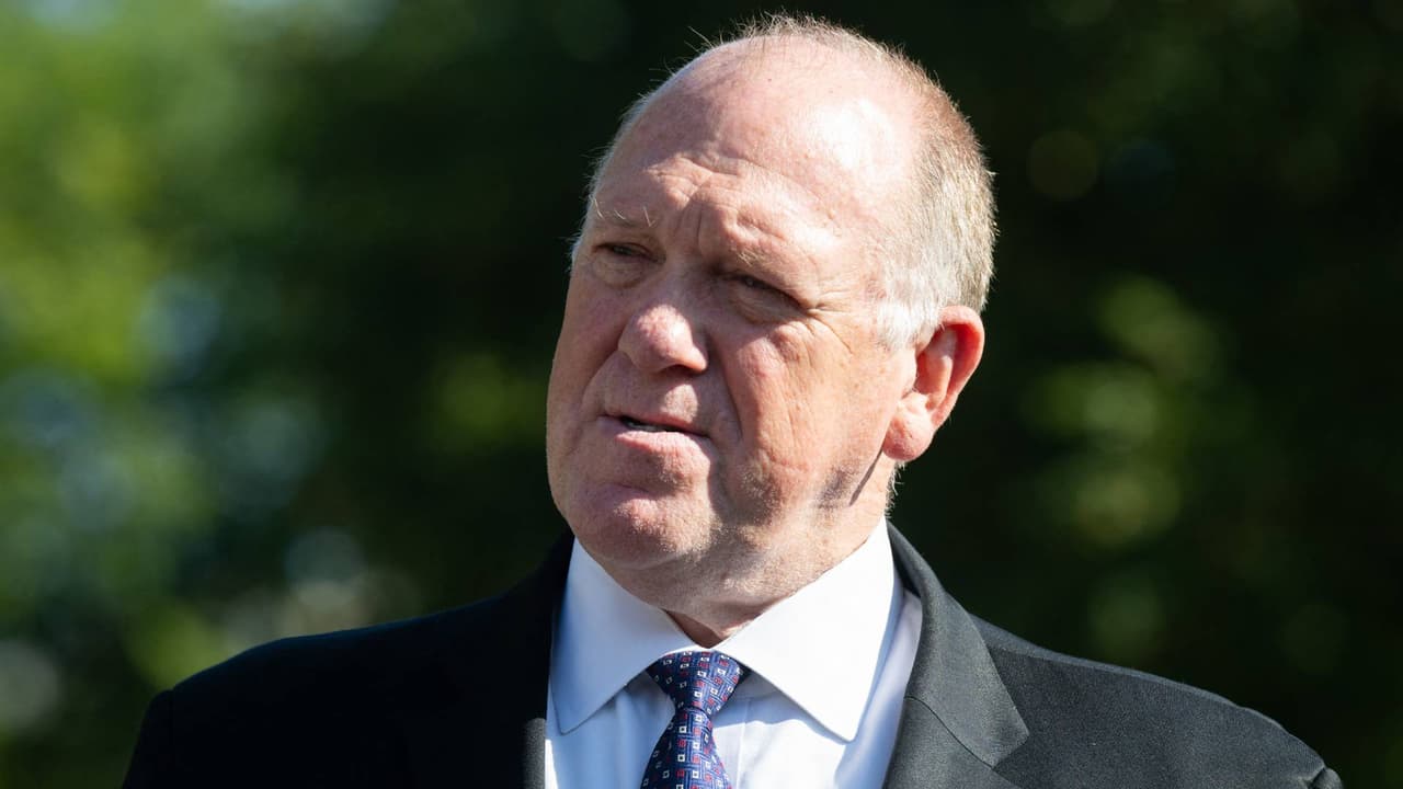 Homan niega haber recibido $50,000 en una bolsa de comida de agentes encubiertos del FBI