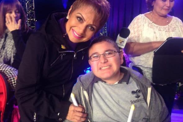 Daniel Arenas, Maite Perroni, Prince Royce y más compartieron fotos personales de su experiencia en el escenario y tras bambalinas de Teletón USA 2014