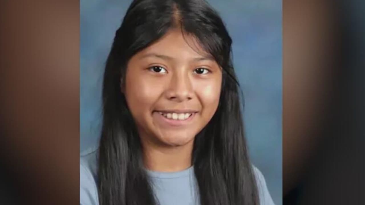 <h3 class="cms-H3-H3">19 de junio del 2024</h3>
<br>
<br>La 
<a href="https://www.univision.com/local/atlanta-wuvg/georgia-maria-gomez-perez-recompensa-50-000" target="_blank">recompensa para ubicar a la niña María Gómez-Pérez aumenta a $50,000</a> y los agentes, ya con desesperación, declaran que tras varias entrevistas no logran tener una pista que las lleve a la menor. 
<b>“Esperamos que esta recompensa motive a alguien que sepa algo sobre el paradero de María a presentarse”, dijo el alguacil Gerald Couch. </b>
<br>
<br>“Nuestros investigadores y socios de investigación están siguiendo todas las pistas que consiguen, pero hasta ahora, ninguna de ellas nos ha llevado a María”, concluyó.