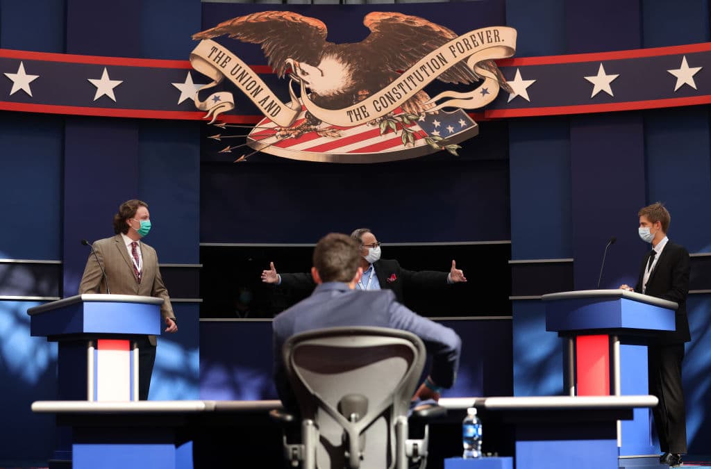 Cómo ver el primer debate presidencial entre Trump y Biden en español por Univision Noticias