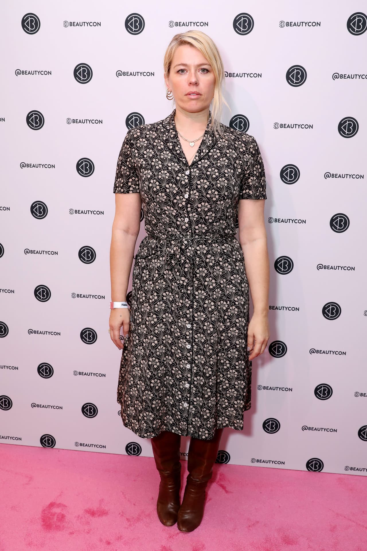 Aunque la empresa seguirá vendiendo tangas, lencería de encaje y ropa deportiva, se prevé el lanzamiento de nuevas formas y tamaños y estilos, como sujetadores de lactancia. Los cambios, incluso, ya comenzaron: en mayo pasado presentaron a una modelo embarazada.