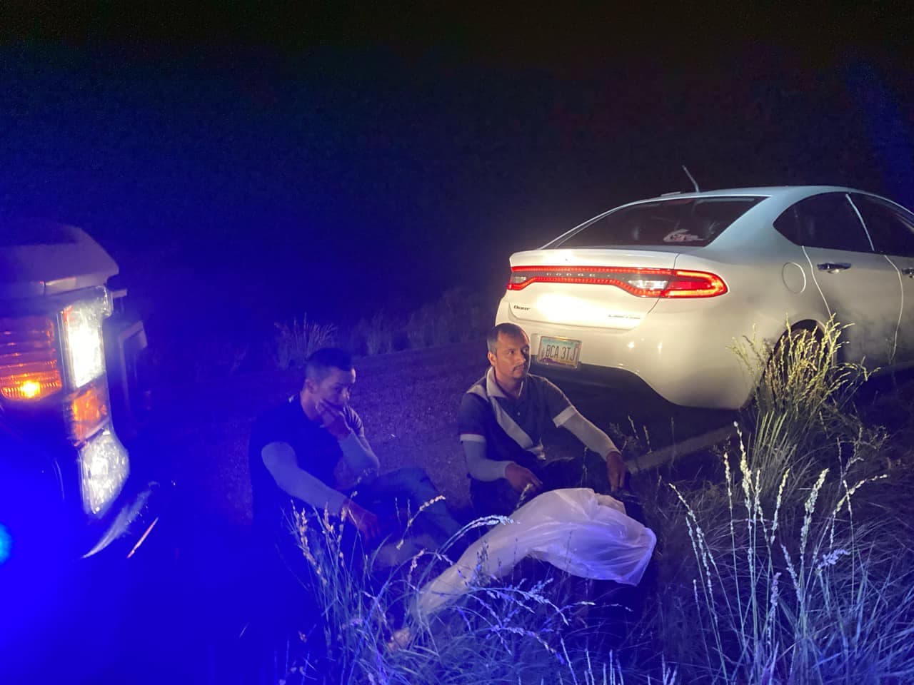 Miembros del grupo de trabajo de Operación Calles Seguras del condado Cochise realizaron una parada de tráfico en un sedán Dodge al sur de Sierra Vista el pasado martes 26 de julio a las 8 pm.