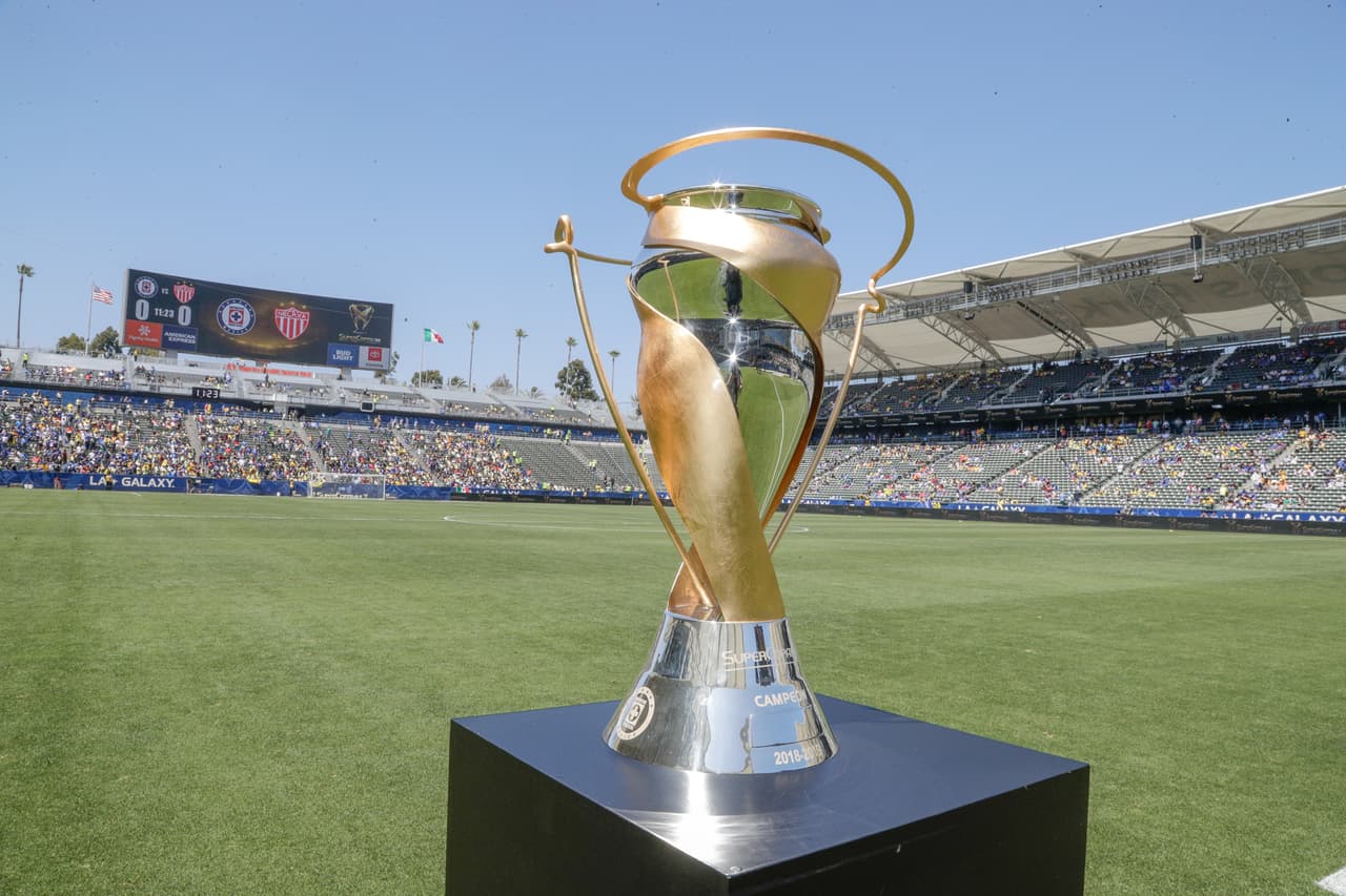 En fotos: Con categórica goleada sobre Necaxa, Cruz Azul se adueña de la Supercopa MX