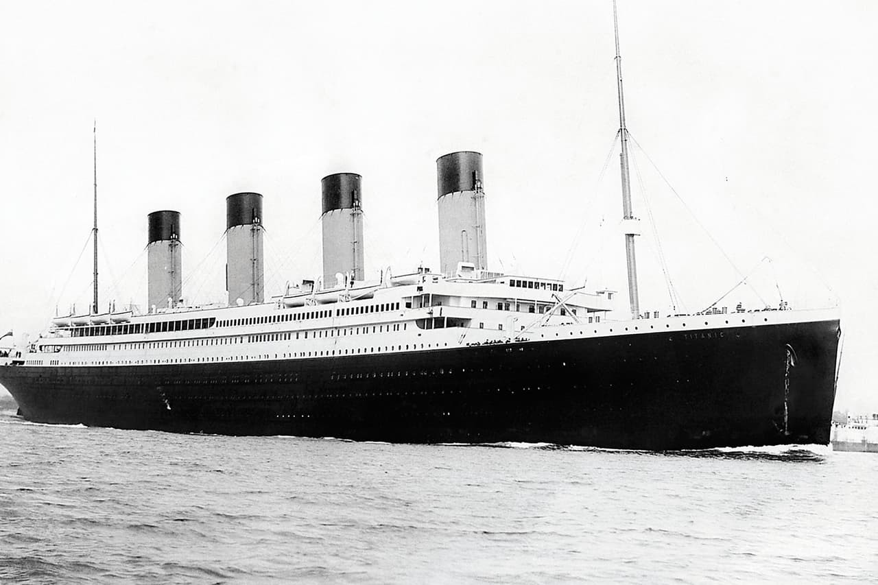 Chaleco salvavidas del Titanic se vende por más de 900,000 dólares en subasta