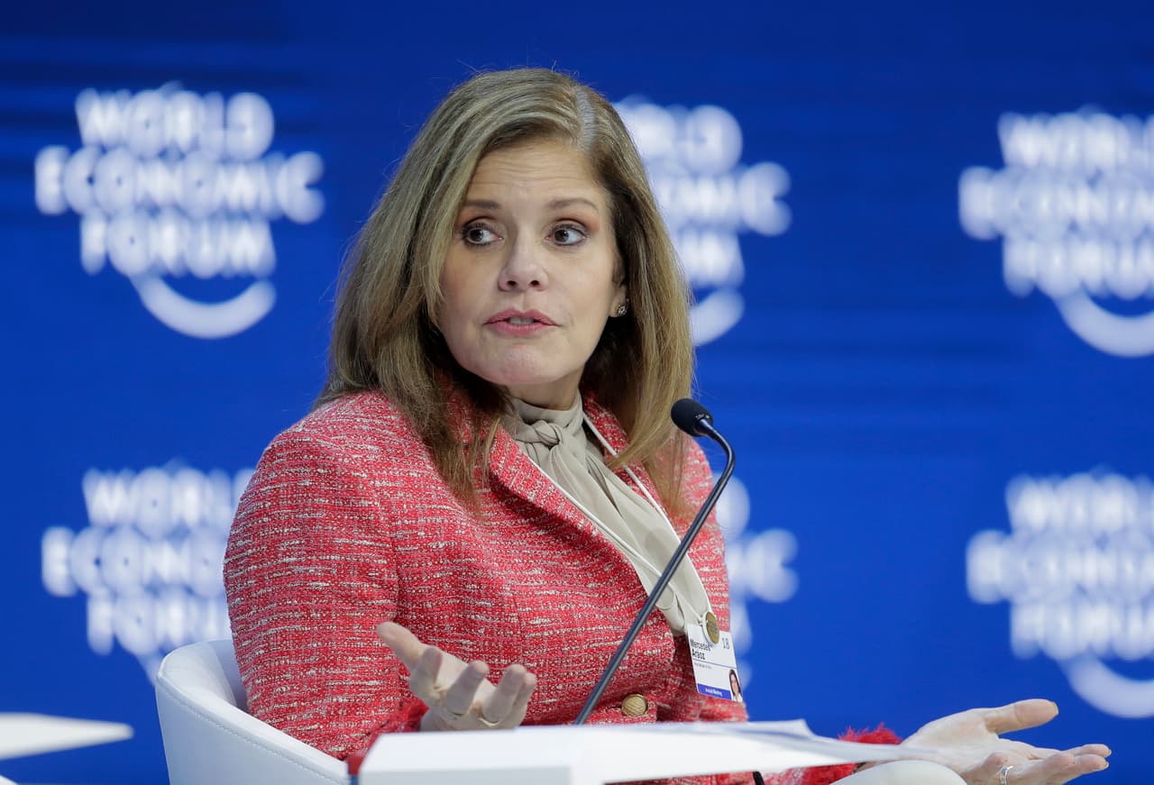 Vizcarra se fortalece en Perú tras la renuncia de la mandataria interina que nombró el Congreso