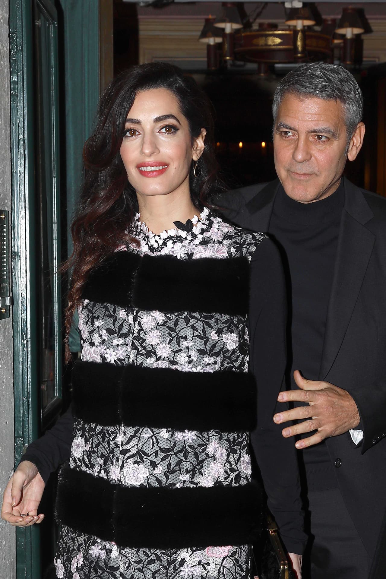George y Amal Clooney también son padres de unos mellizos.