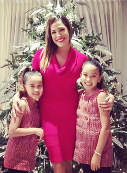 Karlita pasó la Navidad con sus princesas. (24 de diciembre, 2015)