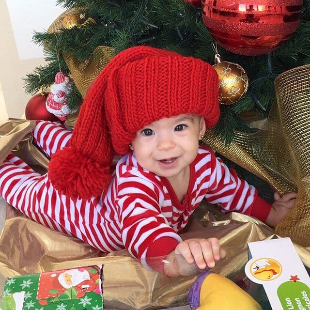 ¡Preciosa! Baby Michelle lista para esperar los regalos de Santa. (25 de diciembre, 2015)