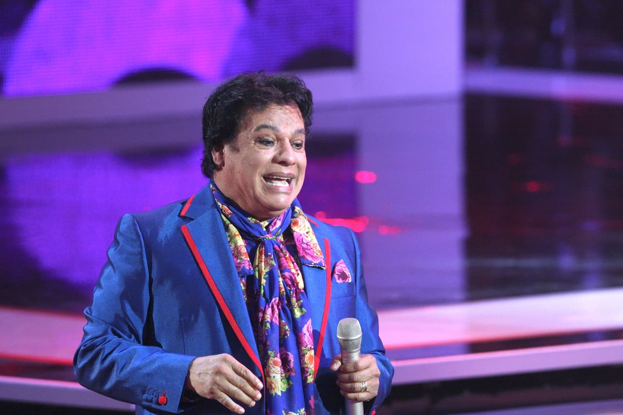 Tras la muerte del artista, en agosto de 2016, se dio a conocer que
<a href="https://www.univision.com/entretenimiento/le-aparecen-a-juan-gabriel-dos-supuestos-hijos-si-dos-mas-segun-la-cantante-dulce-su-gran-amiga">Juan Gabriel tuvo, presuntamente, más hijos</a>.
<br>
<br>Cuéntanos, ¿conocías la historia de estos famosos que experimentaron la paternidad solteros?