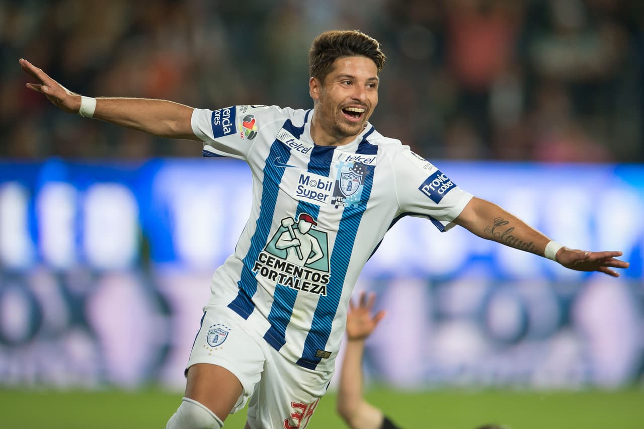 Los Tuzos del Pachuca vencieron a Santos 3-1 y se metieron entre los ocho mejores del torneo.