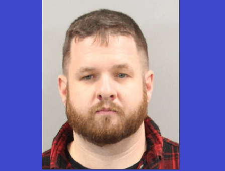 Hombre es acusado por delito en segundo grado de explotación sexual de un menor